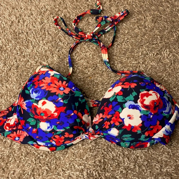 Xhilaration Blue and Red Floral Padded Bikini (Top only) - Picture 2 of 3